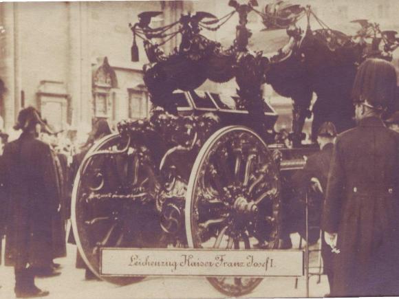 Bild vom Leichenzug Kaiser Franz Joseph